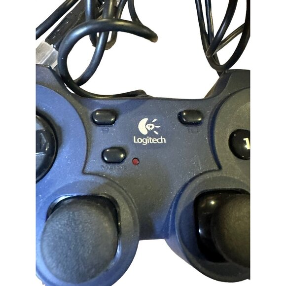 Logitech PlayStation 2 Dual Action Controller Gamepad - Picture 2 of 4